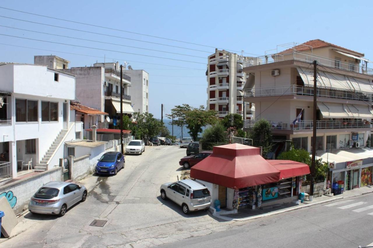Side Beach Apartment Kavala Bagian luar foto